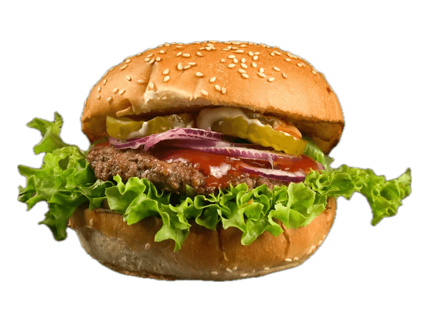 Hamburger mit Rindfleisch-Patty, Salat, roten Zwiebeln und Gurken im Sesam-Bun